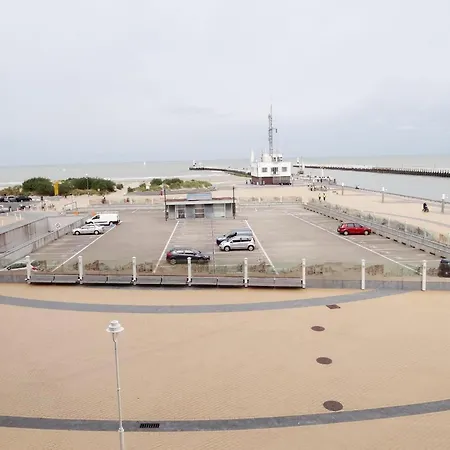 In Near The Lejlighed *