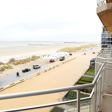 Scorpio Bi 403 With Beautiful Sea Views Nieuwpoort